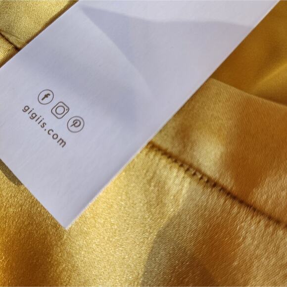 GIGIIS MUSTARD NEW SILK LIKE SHORTS WITH POCKETS SIZE XS MADE IN TURKEY - Picture 8 of 9